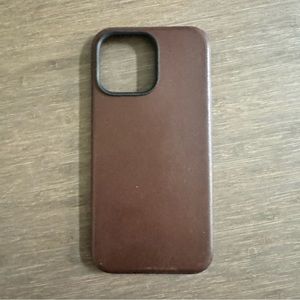 Nomad Modern Leather Case - iPhone 14 Series (patina 1 year)